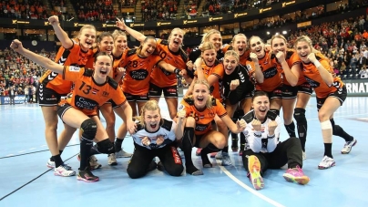 Podiumul CM de handbal feminin: Franța, Norvegia, Olanda