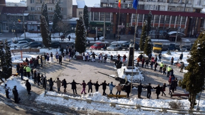 De Mica Unire, la Târgu Lăpuș cântecele tinerilor au luat locul ternelor discursuri politicianiste