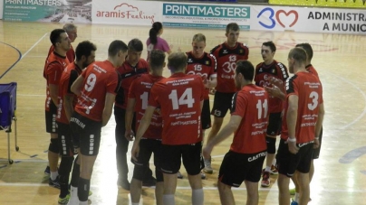 Derby local la volei, cu o echipă în suferință