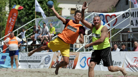 Premieră: Baia Mare va găzdui  o etapă europeană de handbal de plajă
