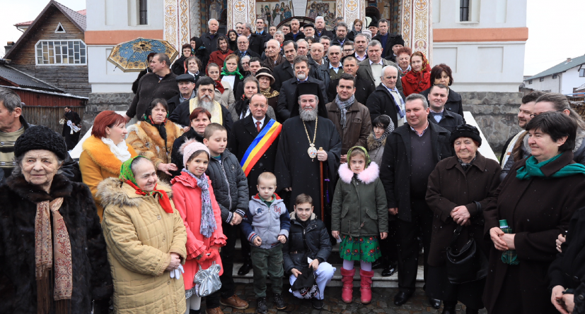 Episcopul le-a vorbit vişeuanilor despre iertare şi credinţă (GALERIE FOTO)