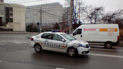 Accident în care a fost implicată o mașină a poliției