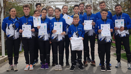 Cu 11 sportivi, Știința Electro Sistem a obținut 35 de podiumuri la competițiile de orientare  în alergare de la Târgu Jiu (GALERIE FOTO)