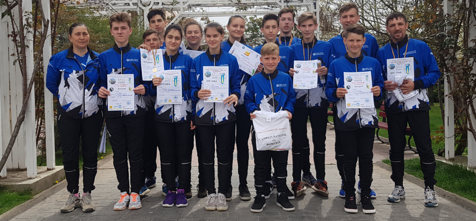 Cu 11 sportivi, Știința Electro Sistem a obținut 35 de podiumuri la competițiile de orientare  în alergare de la Târgu Jiu (GALERIE FOTO)