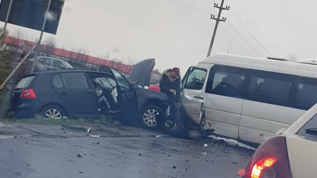 Doi răniți într-un accident de pe centura Băii Mari (GALERIE FOTO)