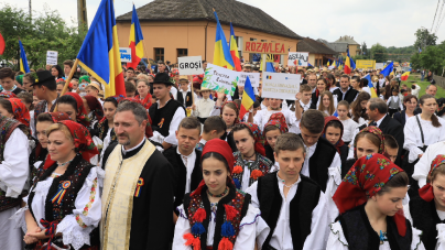 1228 de tineri maramureşeni în Marea Adunare Națională de la Băsești  (GALERIE FOTO)