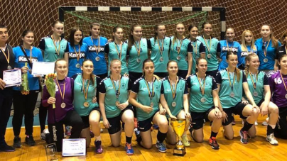 Baia Mare a ocupat două treimi din podiumul Campionatului Național de handbal, junioare 1 (GALERIE FOTO)