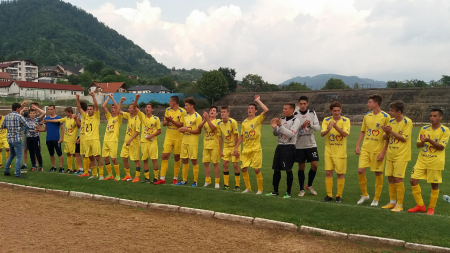 Juniorii de la Minerul Baia Mare, campioni județeni după un meci decis la penalty-uri (GALERIE FOTO)