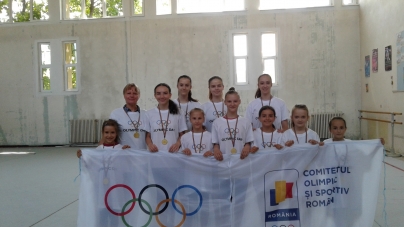 Repetiție pentru campionatul național de gimnastică ritmică