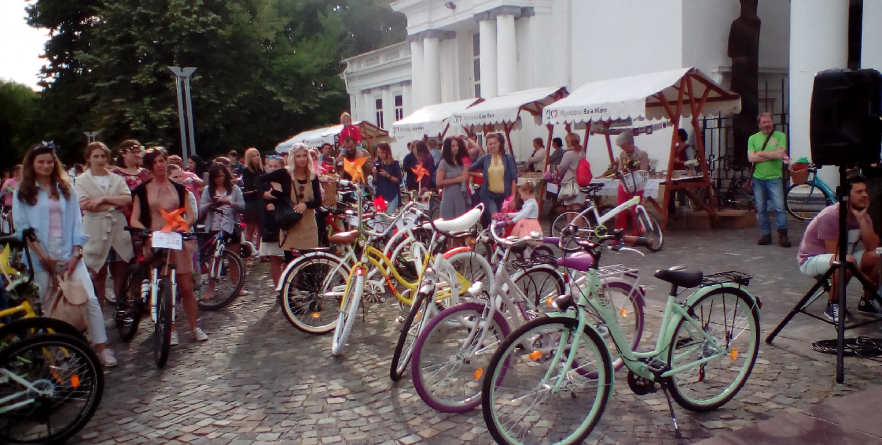 400 de bicicliste la SkirtBike (GALERIE FOTO)