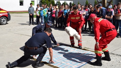 De ziua lor, pompierii  deschid porțile pentru maramureșeni (VIDEO)