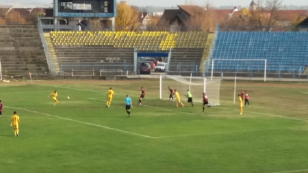 Doar 2-0 pentru Minerul Baia Mare într-un meci în care a ratat cât pentru tot turul