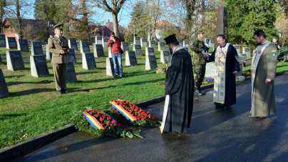 Pământ din Cimitirul Eroilor, autentificat de autoritățile locale