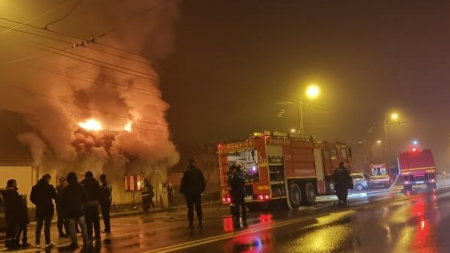 ”De mor iarna, să puneți pe mine o plapumă”, mesajul postat de  tânărul care a murit, duminică,  în incendiul din Baia Mare