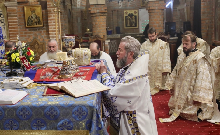 Episcopul Iustin: ”Să schimbăm în viața noastră ce nu este în rânduială” (GALERIE FOTO)