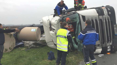 Șofer aproape în comă alcoolică, răsturnat cu TIR-ul aproape de… Cognac