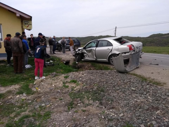 Accident – două mașini s-au ciocnit pe DN 18B