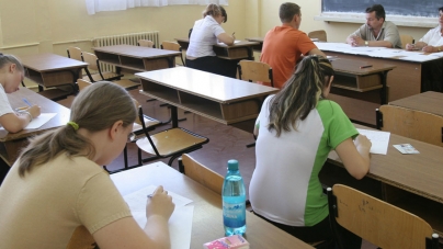 Continuă probele din cadrul etapei speciale a examenului de Bacalaureat; astăzi are loc cea obligatorie a profilului