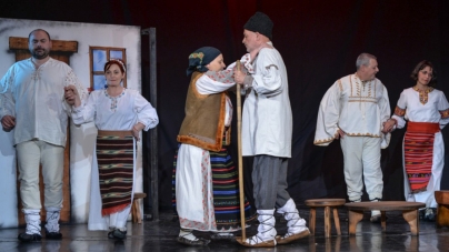 “Fata babei și fata moșneagului” la Teatrul de Păpuși