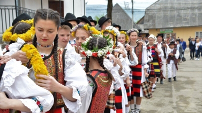 Dragomireștiul, în straie de sărbătoare (GALERIE FOTO)