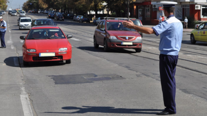 Nu avea permis și nici ITP valabile, dar avea viteză