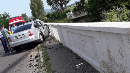 Patru răniți într-un accident la Dumbrăvița, dar numai un copil a necesitat internarea