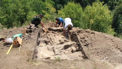 Fragmente ceramice, oase de animale și unelte de fier au fost descoperite la Sălnița – „Custura Cetățele” în urma unor cercetări arheologice