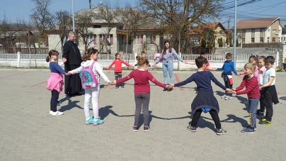 Se fac înscrieri pentru Școala de vară „Bucuria creșterii lângă Hristos și Maica Domnului”