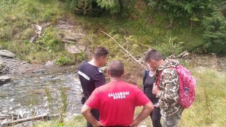 Patru turişti rătăciţi pe munte au fost găsiţi de jandarmi