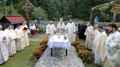 La târnosire, biserica din Blidari a primit și un al doilea hram (GALERIE FOTO)