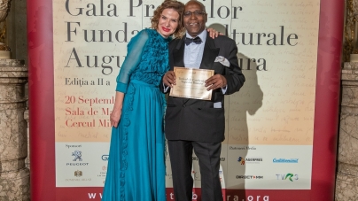 Fundaţia Culturală Augustin Buzura şi-a premiat câştigătorii (GALERIE FOTO)