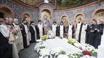 Slujba de pomenire a Arhiepiscopului Justinian și lansarea volumului „Pastorale” (GALERIE FOTO)