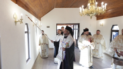 Episcopul Iustin: ”Uneori ne lasă Dumnezeu să greşim ca să vedem cât e de rău când e rău” (GALERIE FOTO)