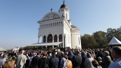 A fost târnosită „Catedrala Codrului” (GALERIE FOTO)