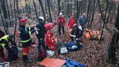 În loc de ciuperci, în pădure s-a ales cu o fractură