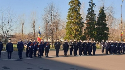 Patru jandarmi avansați în grad înainte de termen