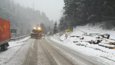 Ninge slab pe Dealul Huta Certeze, pe  5 km de drum depunându-se un cm de zăpadă frământată