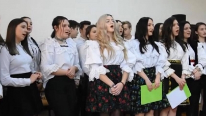 „Din drag pentru mama” la Colegiul „Regele Ferdinand” din Sighetu Marmației