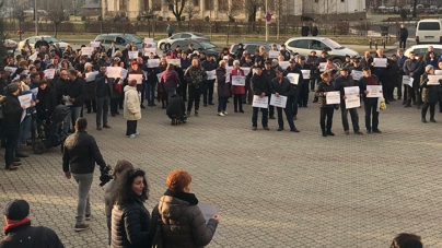 Se întâmplă acum: Miting de susținere a Sorinei Pintea în Baia Mare