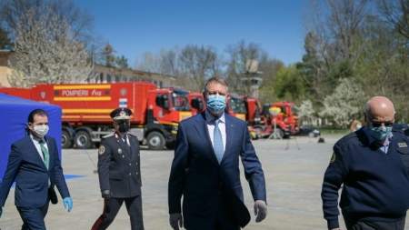 Klaus Iohannis: „Nu suntem încă în faza de relaxare a măsurilor. Depinde de noi cât mai durează”; Președintele României a anunțat ce va face de Paști (VIDEO)