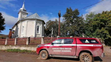 Actualizare: Bărbat căutat de salvamontiști după ce s-a rătăcit la cules de ciuperci în zona Stremț, Băsești. A fost găsit în Odești (FOTO)