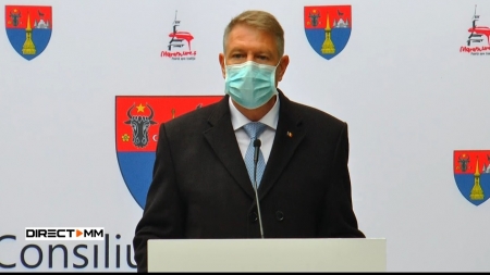 Klaus Iohannis în Baia Mare: „Trebuie să fim uniți, noi toți să fim o echipă, toți românii să fim o echipă, și, în final, să trecem cu bine peste această pandemie” (VIDEO)