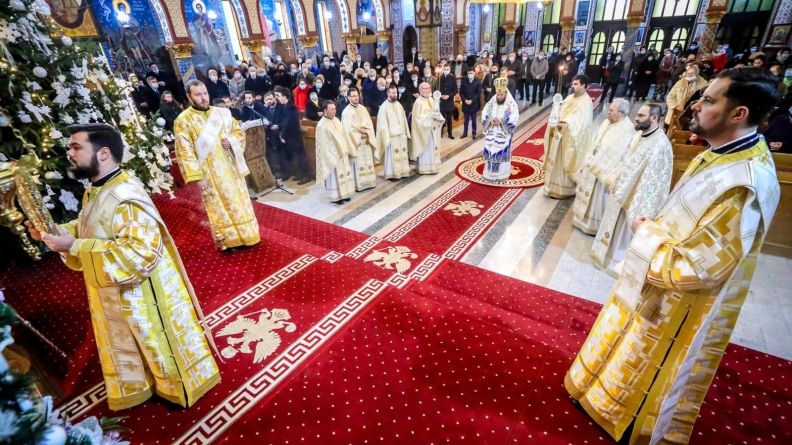 Duminica aceasta: PS Timotei a liturghisit la Catedrala „Adormirea Maicii Domnului” din Satu Mare (FOTO)