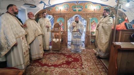 Sfânta Liturghie la Penitenciarul Satu Mare (GALERIE FOTO)