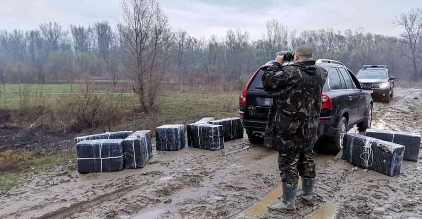 Contrabanda e în floare: Peste 12.000 pachete cu țigări confiscate la frontiera de nord