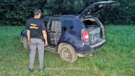 Captură în nordul Maramureșului: 9.997 pachete cu țigări confiscate de polițiști în apropierea localității Săpânța. Erau dubuite într-o mașină! (VIDEO ȘI FOTO)