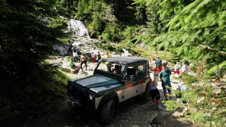 Intervenție în zona Borșa: O turistă din Buzău și-a fracturat glezna în apropierea Cascadei Cailor (FOTO)