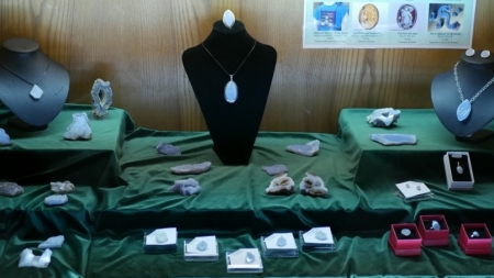 La Muzeul de Mineralogie Baia Mare a fost vernisată expoziția temporară „Calcedonia de Trestia”