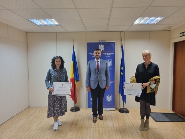 Diplome de merit oferite reprezentaților Muzeului Județean de Etnografie și Artă Populară Maramureș din partea Consulatul General al României la Bilbao