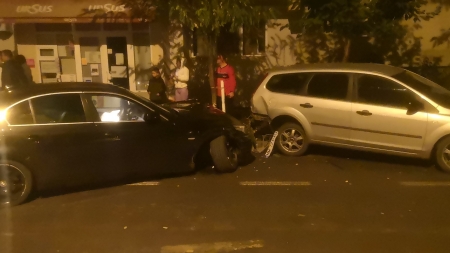 În Baia Mare: Șapte autovehicule avariate într-un accident rutier; La volan era o tânără fără permis și care consumase alcool